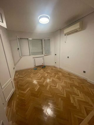 Casa pareada en alquiler en Piovera - Conde Orgaz en Madrid