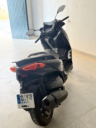 Yamaha Xmax 400 Tech Max
