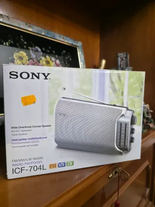 Radio Sony Portátil Plata