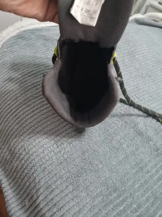 Botas de montaña impermeables