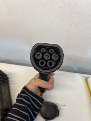 Cargador PSA Aptiv Vehículos Eléctricos híbridos