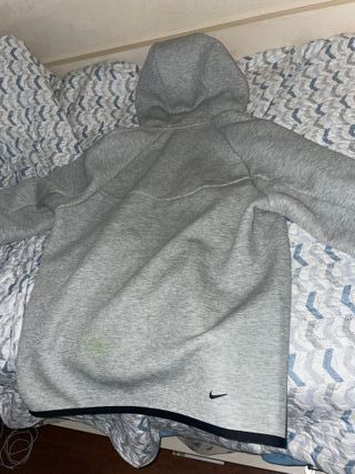 Sudadera Nike Tech Gris