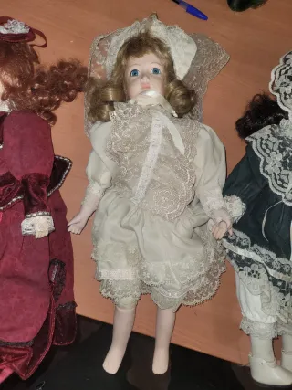 Set 4 Bambole Ceramica Vintage