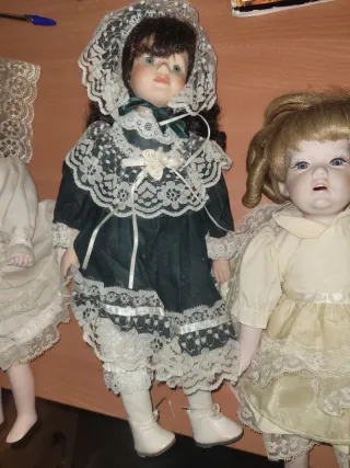 Set 4 Bambole Ceramica Vintage