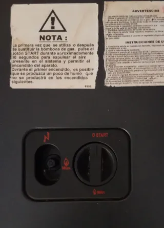 Estufa de Butano+ Botella de Gas Vacia