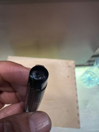 pluma bolígrafo sheaffer de lujo dorado y negro