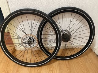Ruedas ciudad 700cc Quando