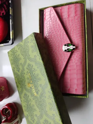 Billetera Molly y Ceo Rosa Cocodrilo