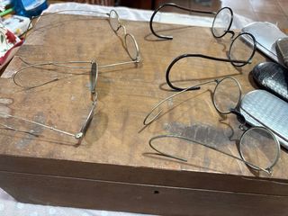 Lote 4 Gafas de ver Antiguas con sus estuches