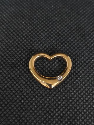 Colgante oro 18k forma corazón 051-03-00471