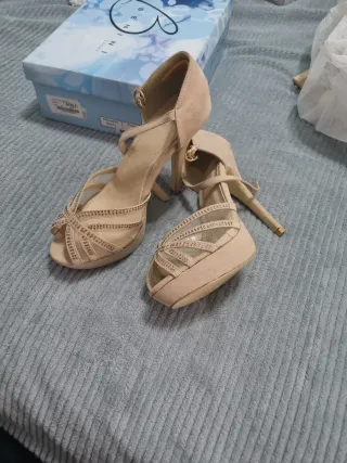 Zapatos de fiesta Benini beige talla 39