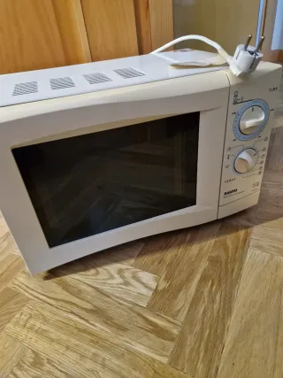 Microondas Sanyo 800W GRILL