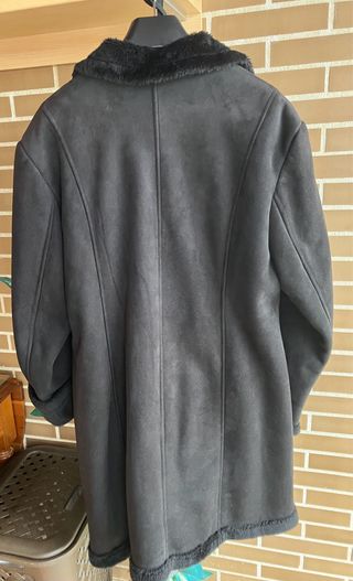 Abrigo señora negro con pelo