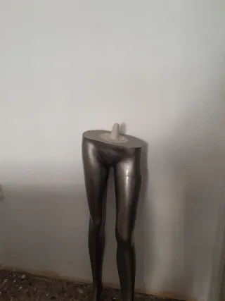 Piernas maniquí femenina