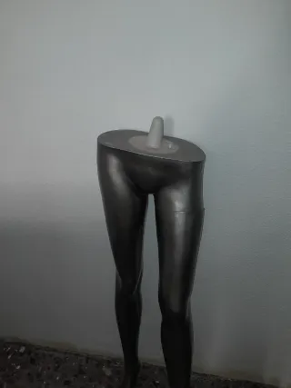 Piernas maniquí femenina
