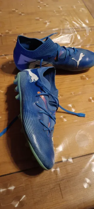 Botas de fútbol Puma azules n° 37