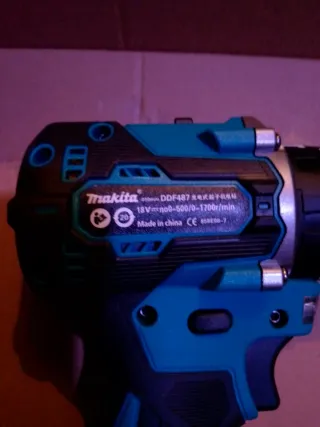 Taladro Makita DDF487 motor Brushless