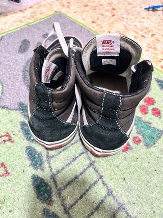 Zapatillas Vans Sk8-Hi Negras y Blancas