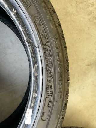 Neumáticos 205/45/16