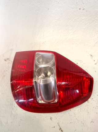 PILOTO TRASERO DERECHO HONDA JAZZ (GK)