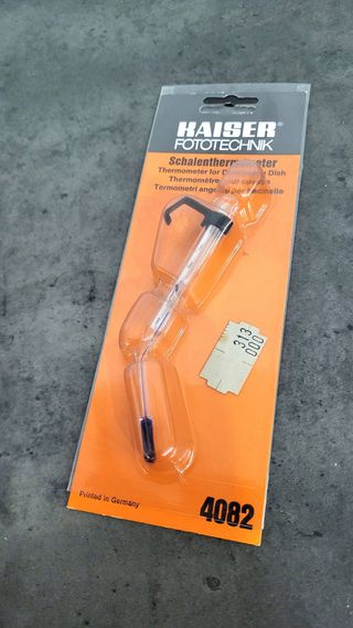 Ampliadora fotográfica y material de laboratorio