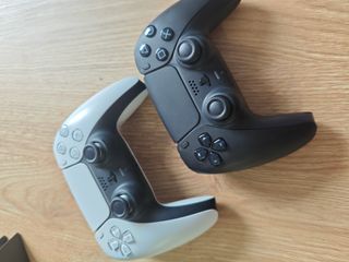 Mandos PS5 Dualsense + Base Carga