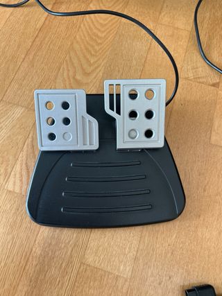 Volante y Pedales PS2