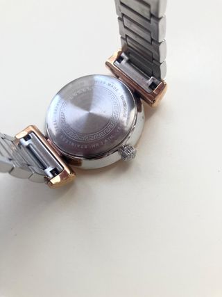 Reloj Versace V-motif Oro y Plata