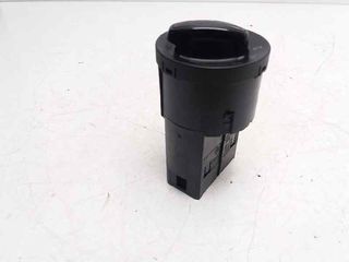 MANDO LUCES SKODA RAPID (2)