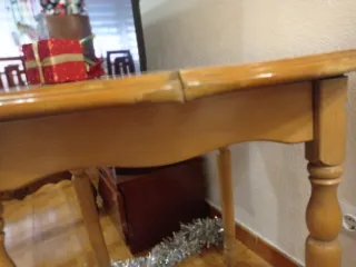 Mesa redonda extensible madera barniz claro