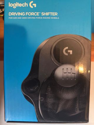 Volante logitech, pedales y cambio marchas