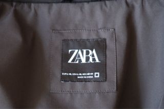 Cazadora oversize Zara negra gris