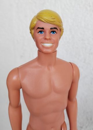 Ken Sunsational Malibu Barbie vintage superstar