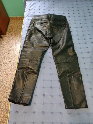 Pantalones de cuero para moto