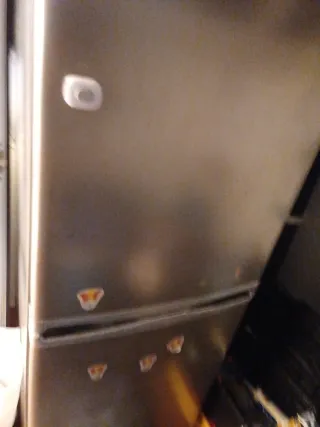 Nevera de puerta blanca