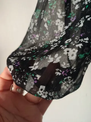 Blusa drapeada flores manga larga