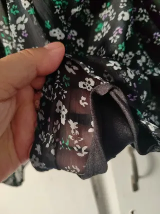 Blusa drapeada flores manga larga