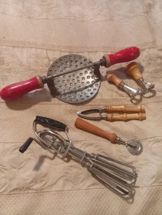 Set attrezzi cucina vintage