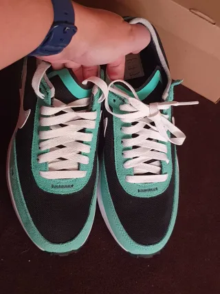 Nike Waffle menta/negro T.38