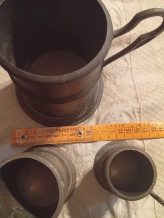 Set 3 boccali vintage in metallo