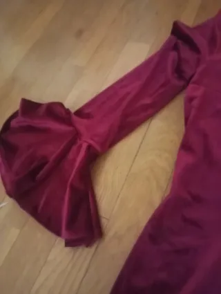 Vestido nuevo fiesta un hombro descubierto granate