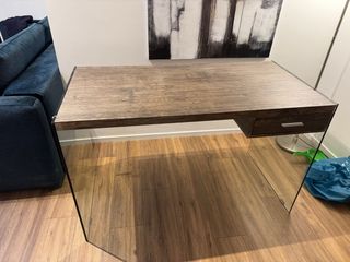 Scrivania moderna legno e vetro