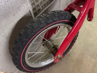 Bicicleta infantil de equilibrio (sin pedales)