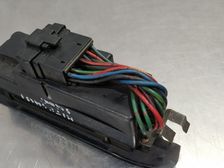 MANDO ELEVALUNAS DELANTERO IZQUIERDO MITSUBISHI G