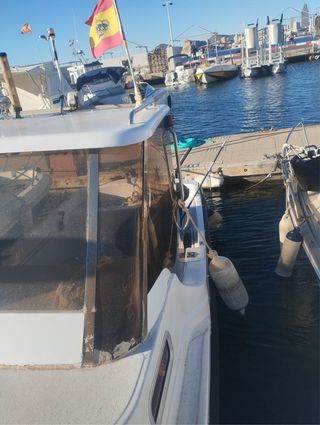 Barco pesca 5,5m marca BLASCO 18D