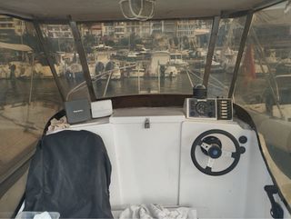 Barco pesca 5,5m marca BLASCO 18D