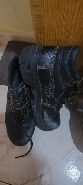 Zapatillas  Puma Kipsta Negras y Blancas