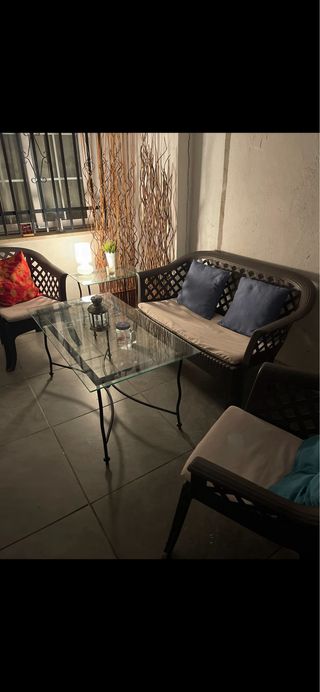 Conjunto de jardín: mesa y sillones