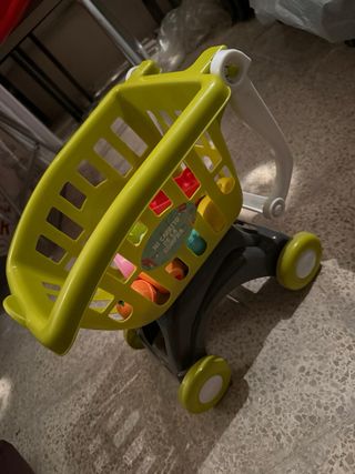 Carrito de juguete para la compra