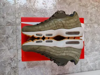 Nike Air Max 95 Verde Talla 42.5 casi NUEVAS